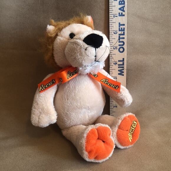 Reeses Musical Lion Plush Singing Stuffed Animal Advertising Logo 10" Toy - Picture 1 of 4